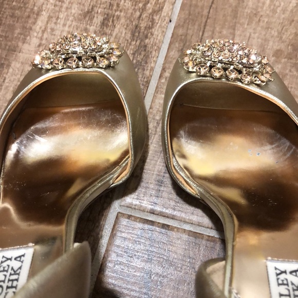 BADGLEY MISCHKA Gold and Rhinestone Pumps Heels 9 - Picture 2 of 10